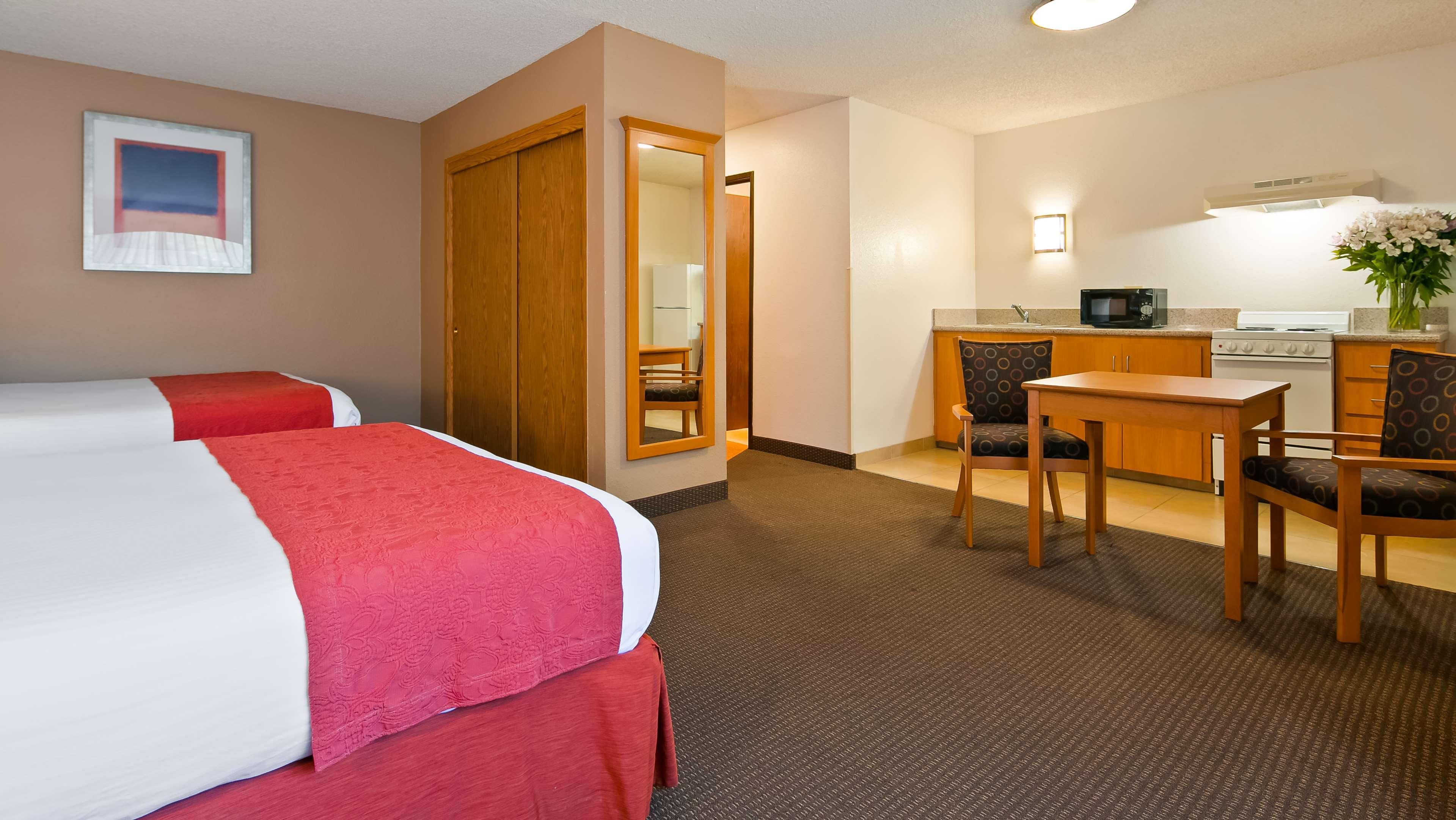 Best Western Aladdin Inn Келсо Екстериор снимка