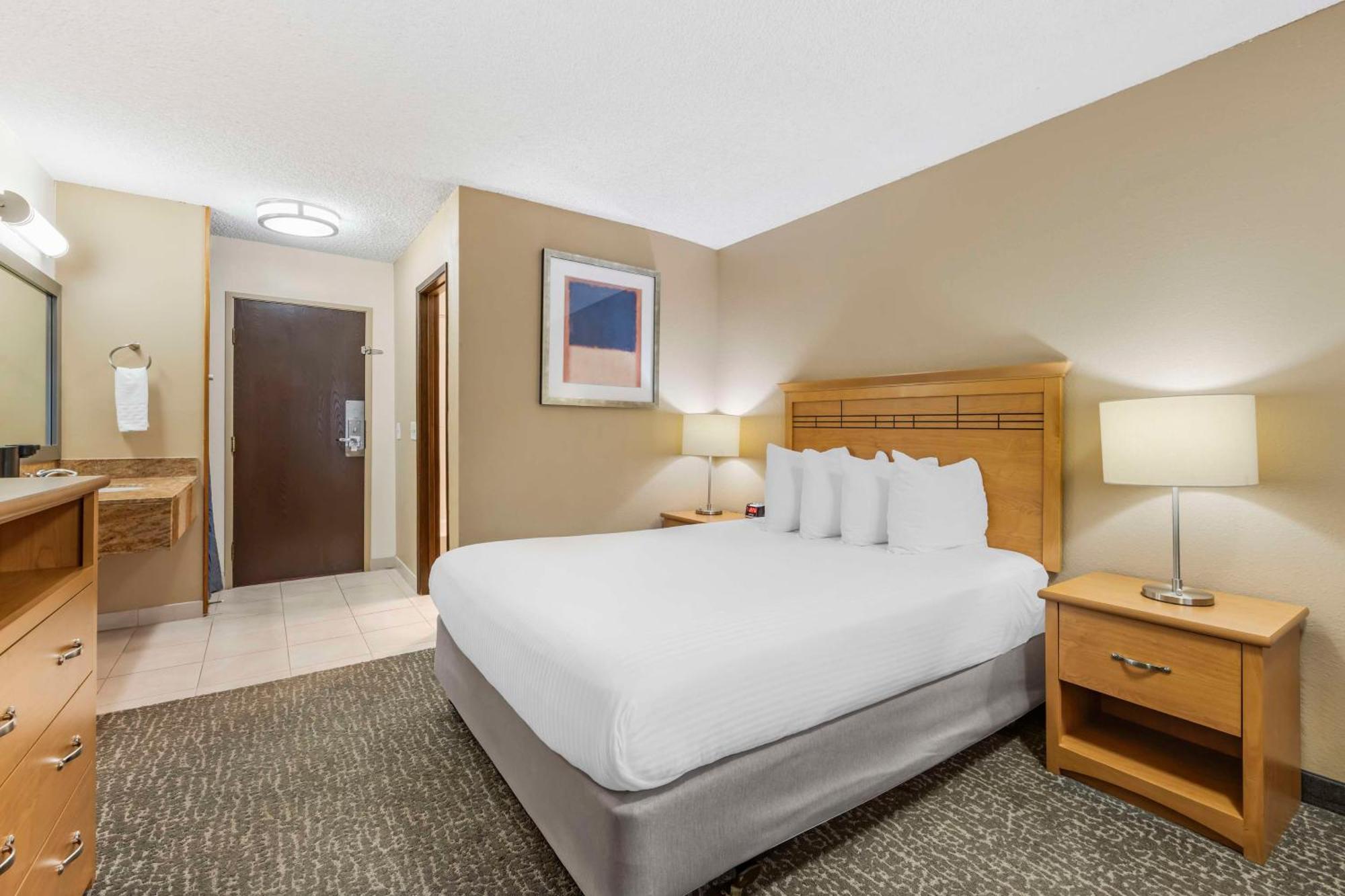 Best Western Aladdin Inn Келсо Екстериор снимка