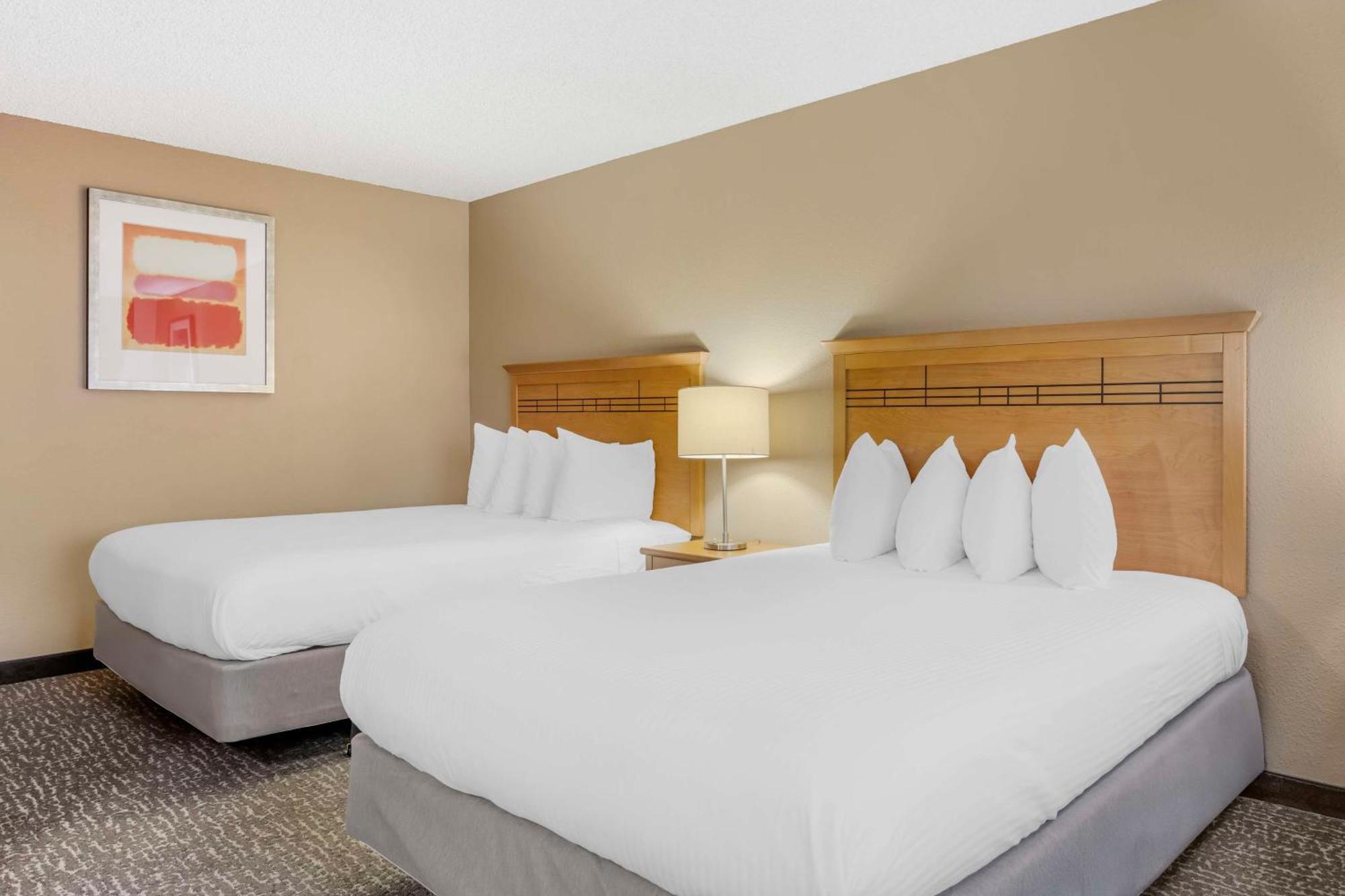 Best Western Aladdin Inn Келсо Екстериор снимка