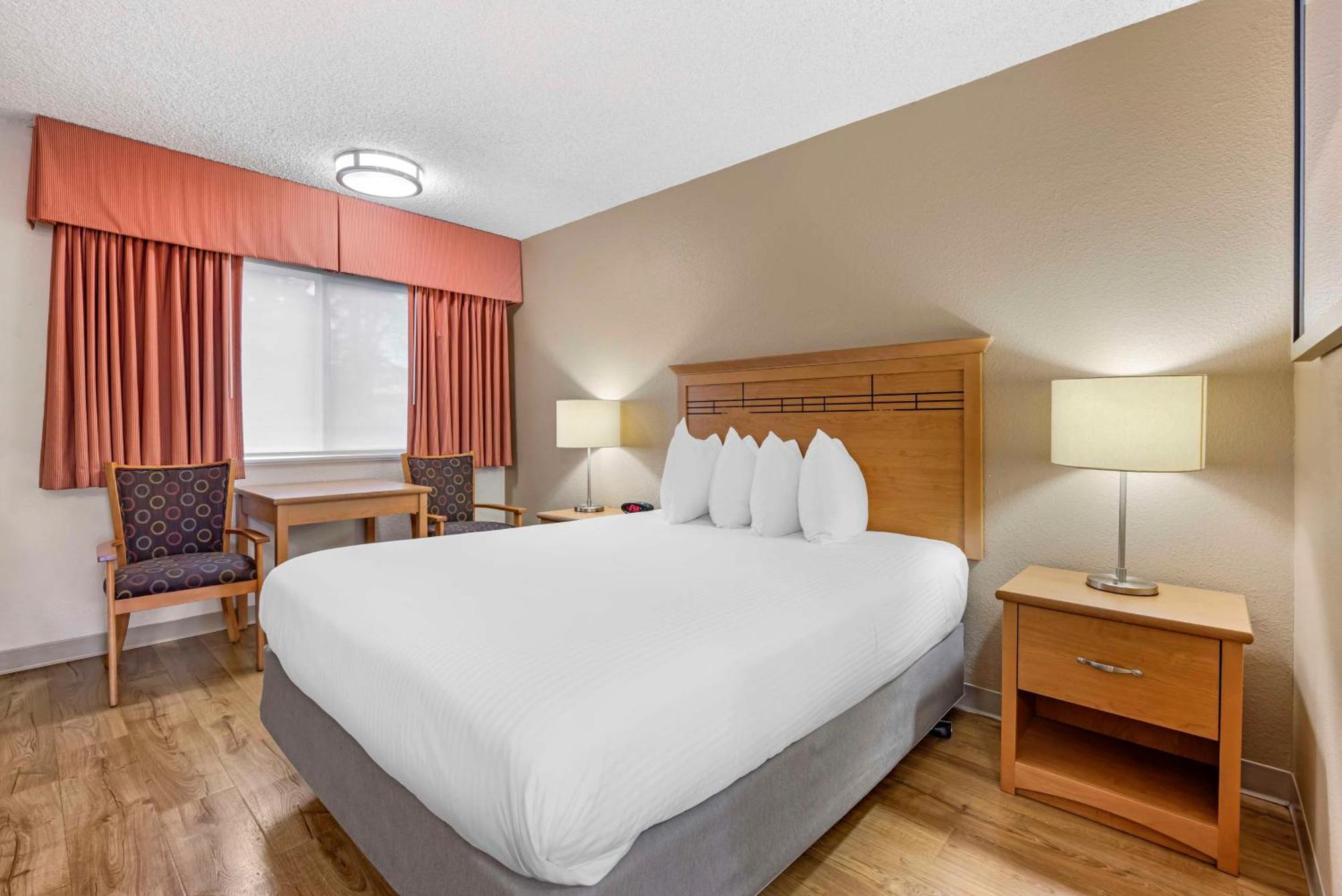 Best Western Aladdin Inn Келсо Екстериор снимка
