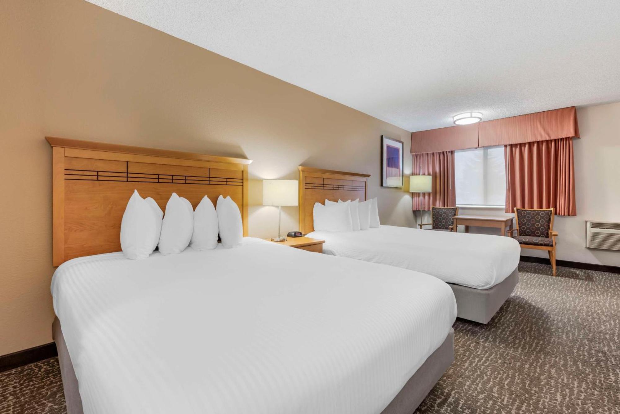 Best Western Aladdin Inn Келсо Екстериор снимка